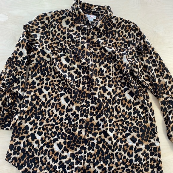 Times Two Maternity Blouse size XL (H) - Picture 2 of 9